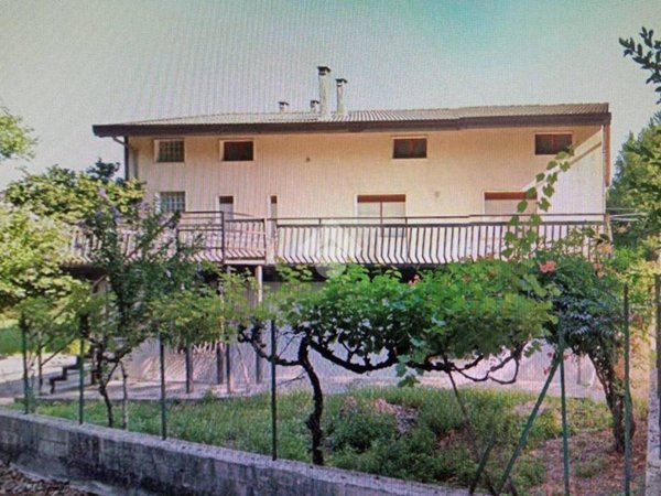 casa indipendente in vendita a Volturara Irpina