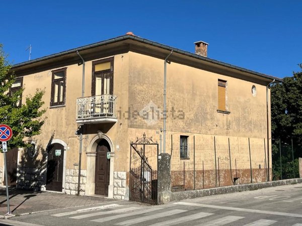 casa semindipendente in vendita a Volturara Irpina