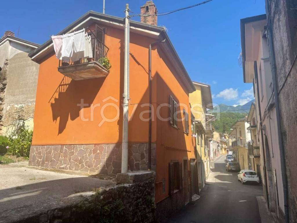 casa indipendente in vendita a Montoro in zona Piano