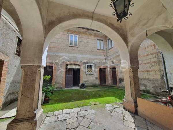casa indipendente in vendita a Montoro in zona Piano