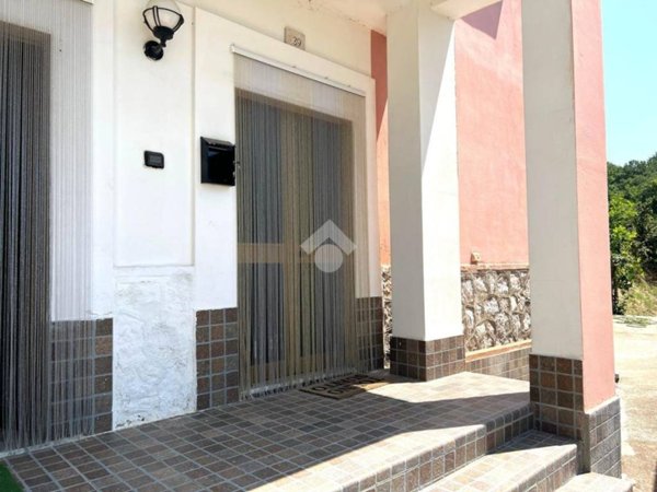 casa indipendente in vendita a Montoro in zona Piano