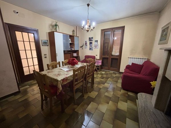 casa indipendente in vendita a Montoro