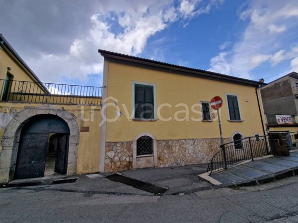 casa indipendente in vendita a Montoro in zona Piano