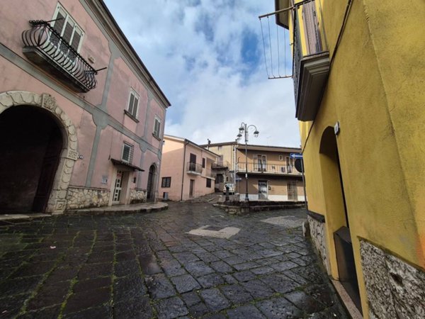 appartamento in vendita a Montoro in zona Piano