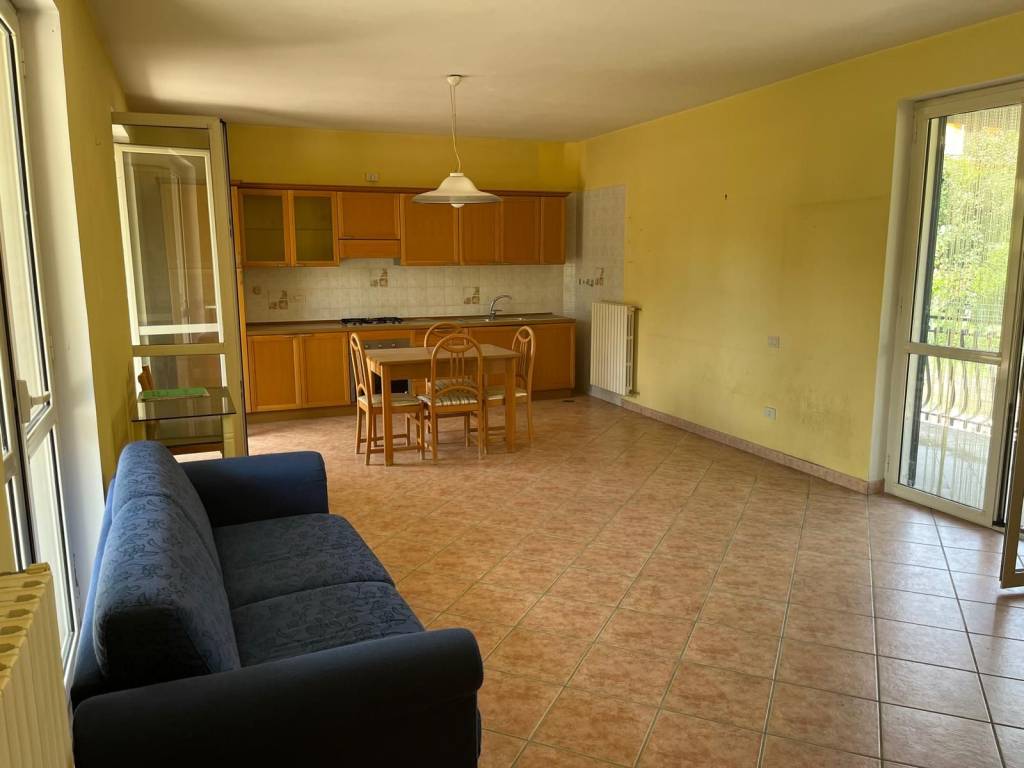 appartamento in vendita a Montoro in zona Piano