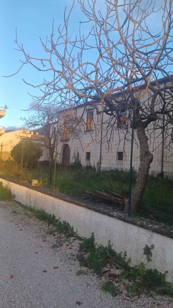 casa indipendente in vendita a Montoro in zona Piano