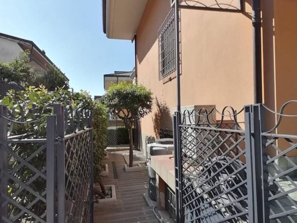 casa indipendente in vendita a Montoro in zona Piano