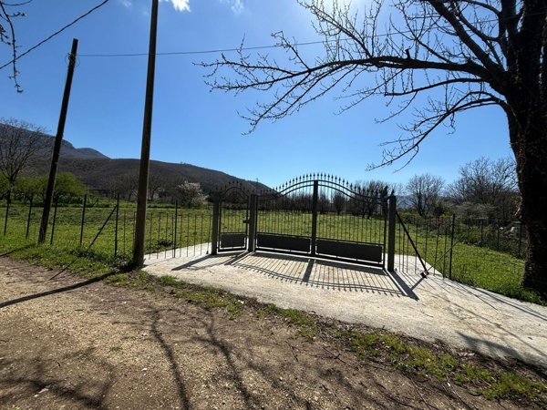 casa indipendente in vendita a Montoro in zona Piano