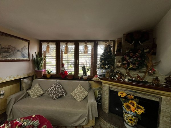 appartamento in vendita a Montoro in zona Preturo