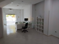 locale commerciale in vendita a Montoro in zona San Pietro