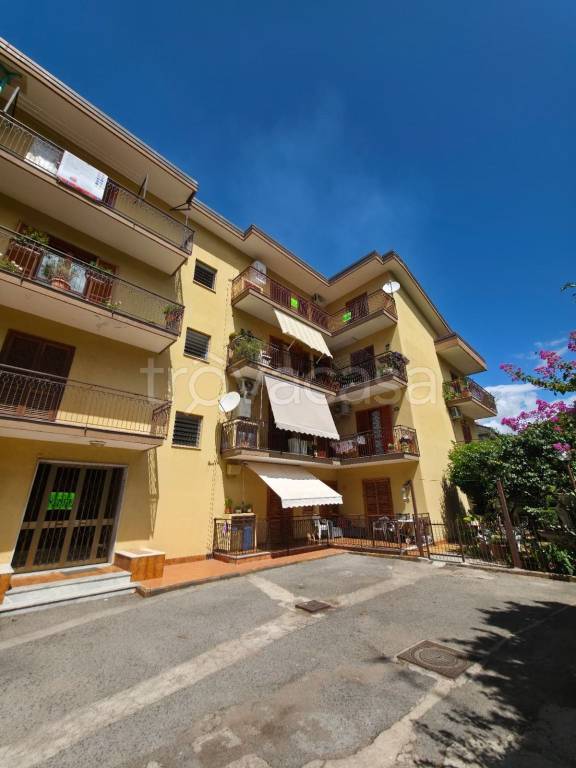 appartamento in vendita a Montoro in zona Borgo