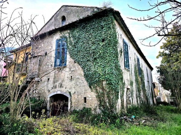 casa indipendente in vendita a Montoro in zona Piano