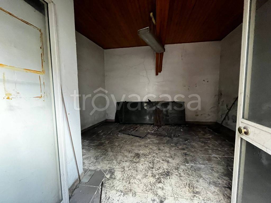 negozio in vendita a Montoro in zona San Pietro