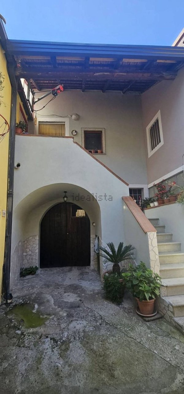 appartamento in vendita a Montoro in zona Piano