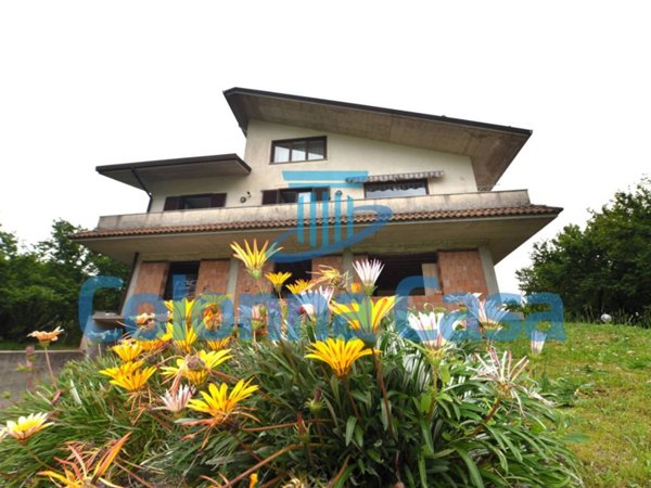 casa indipendente in vendita a Montoro in zona Piano