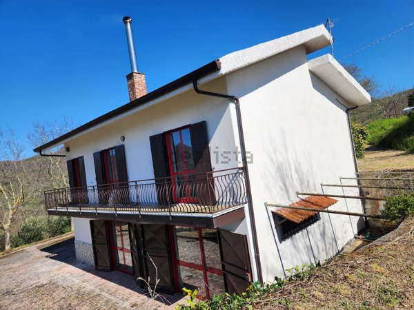 casa indipendente in vendita a Montoro