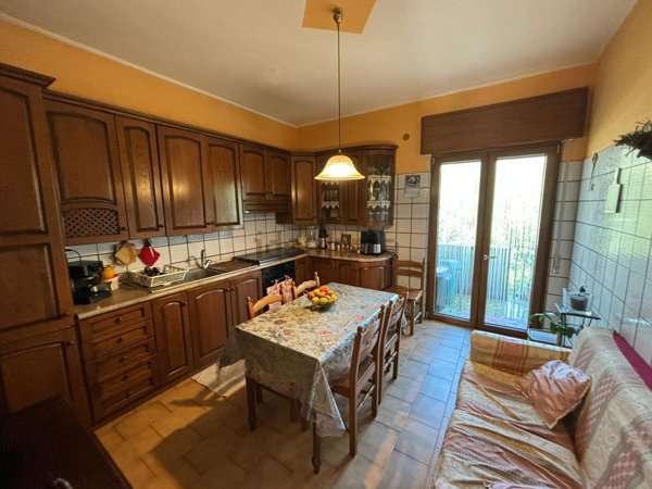 appartamento in vendita a Montoro in zona Piano