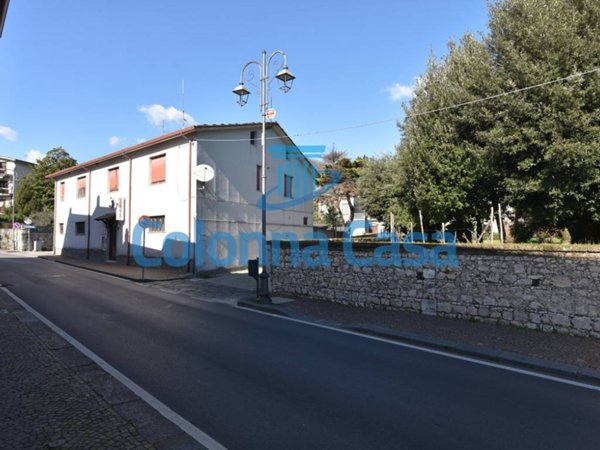 casa indipendente in vendita a Montoro in zona Piano