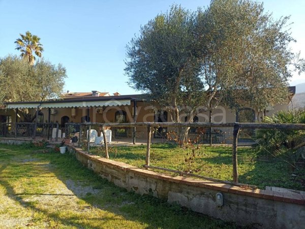 casa indipendente in vendita a Montoro in zona San Bartolomeo
