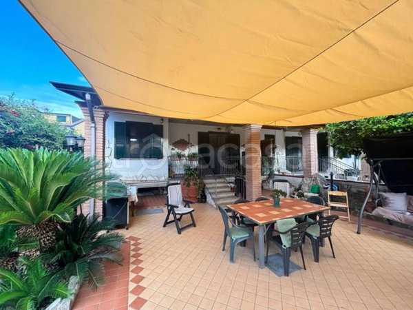 casa indipendente in vendita a Montoro in zona Piano