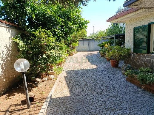 appartamento in vendita a Montoro in zona Piano