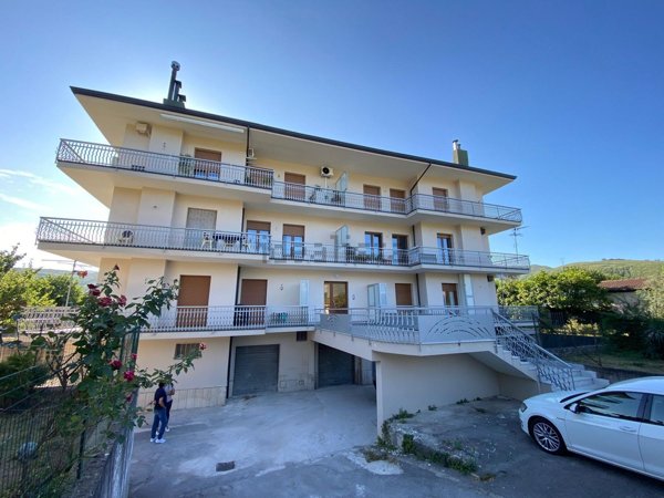 appartamento in vendita a Montoro in zona Piano