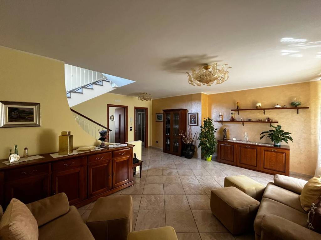 casa indipendente in vendita a Montoro in zona Torchiati
