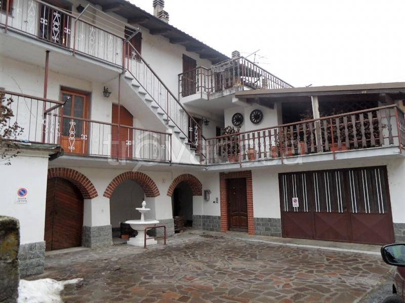 casa indipendente in vendita a Bagnasco