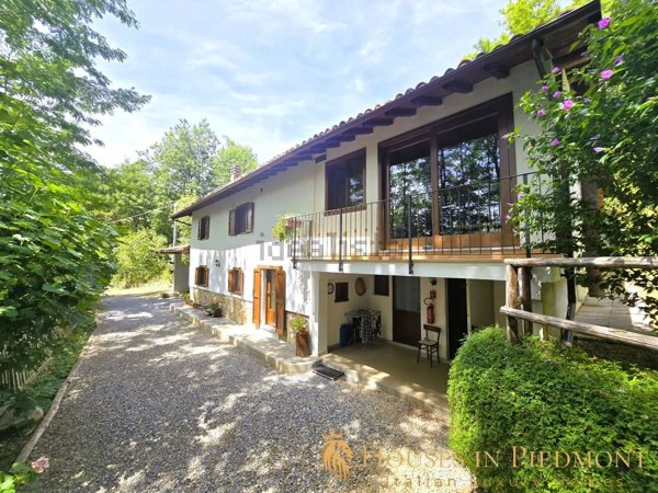 casale in vendita a Bagnasco