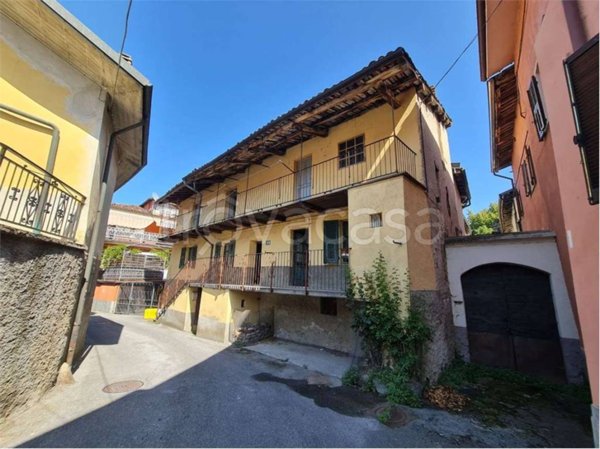 casa indipendente in vendita a Bagnasco