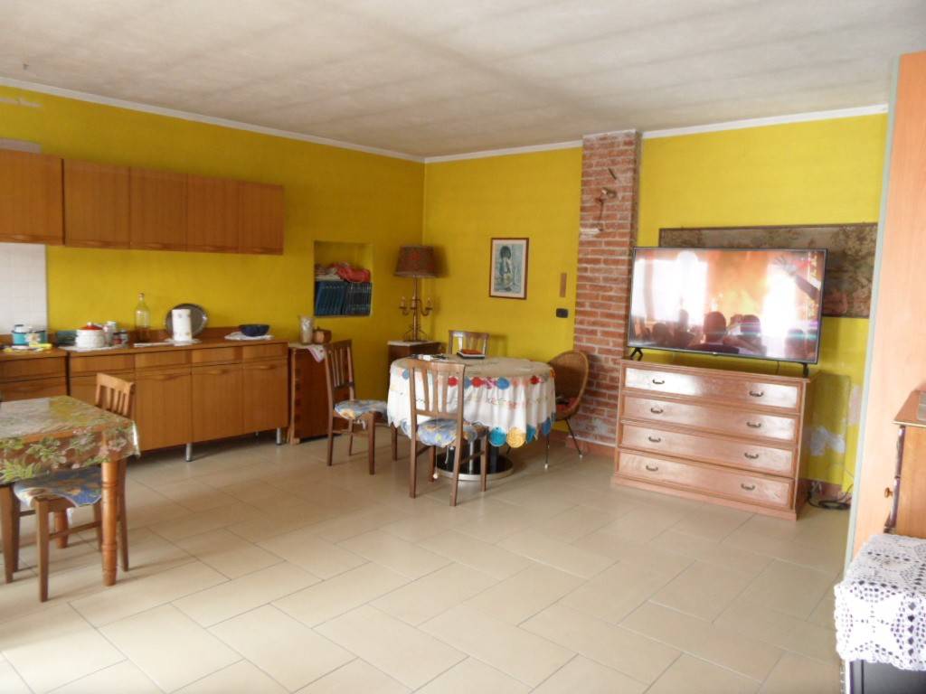 casa indipendente in vendita a Bagnasco