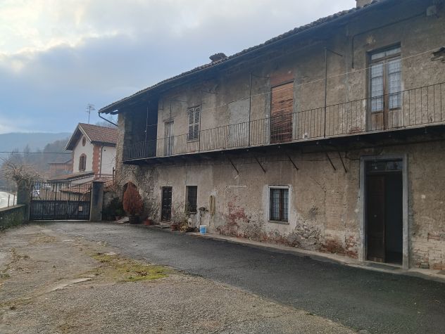 casa indipendente in vendita a Bagnasco