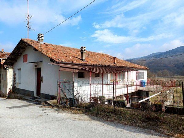 quadrivano in vendita a Bagnasco