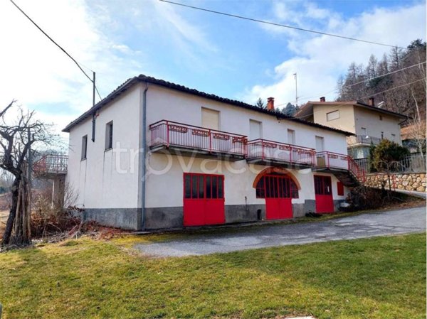 casa indipendente in vendita a Bagnasco