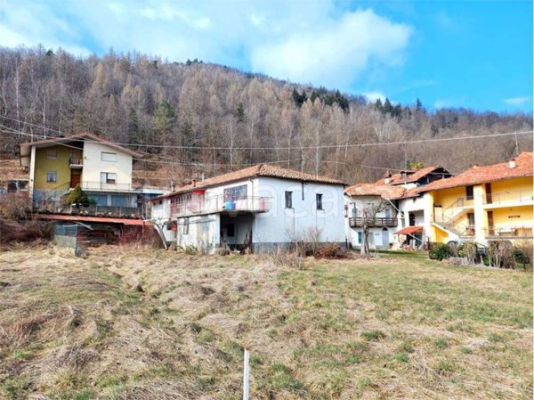 casa indipendente in vendita a Bagnasco