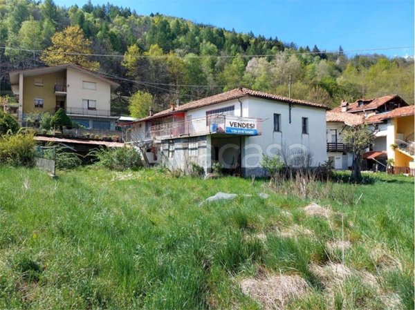 casa indipendente in vendita a Bagnasco