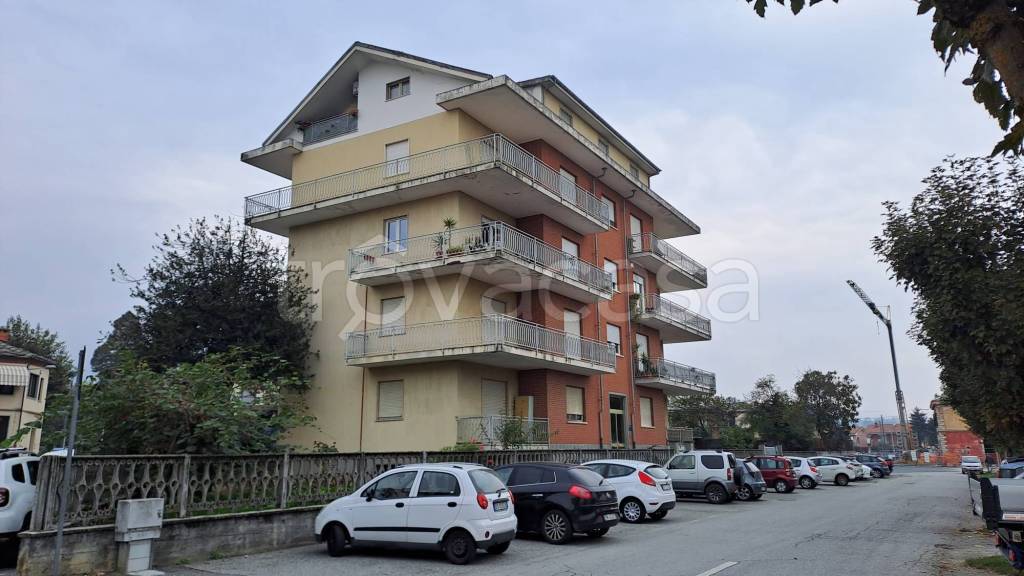 appartamento in vendita a Bagnolo Piemonte