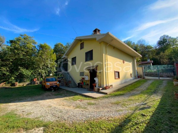 casa indipendente in vendita a Bagnolo Piemonte