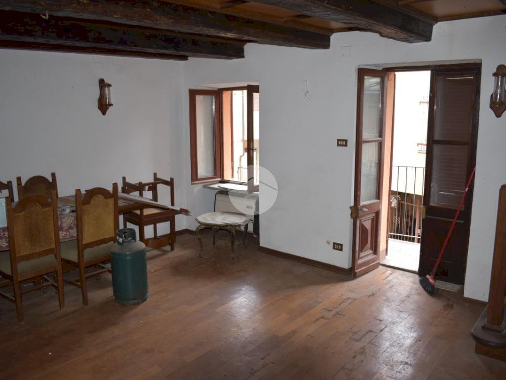 casa semindipendente in vendita a Bagnolo Piemonte