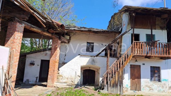 appartamento in vendita a Bagnolo Piemonte