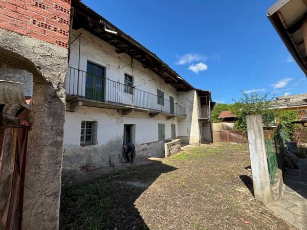 appartamento in vendita a Bagnolo Piemonte in zona Villaretto