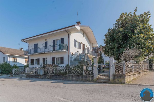 casa indipendente in vendita a Bagnolo Piemonte