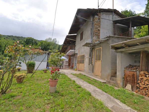 casa indipendente in vendita a Bagnolo Piemonte