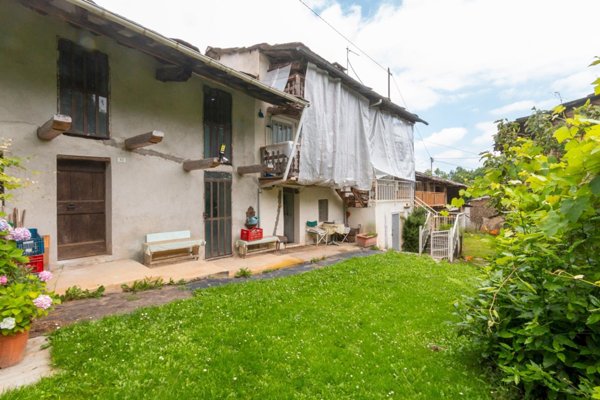casa indipendente in vendita a Bagnolo Piemonte