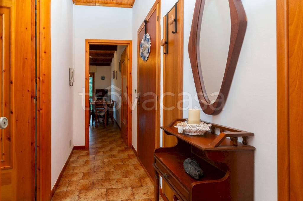 appartamento in vendita a Bagnolo Piemonte in zona Montoso