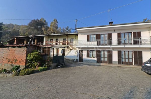 casa indipendente in vendita a Bagnolo Piemonte