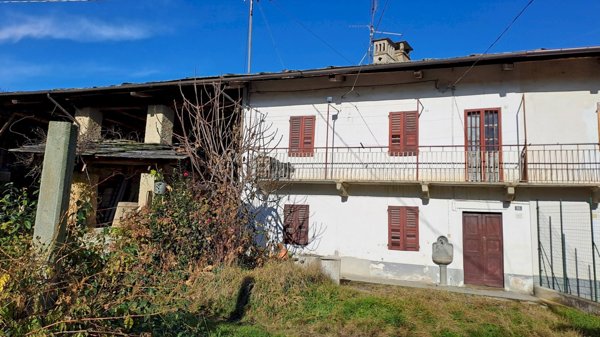 casa indipendente in vendita a Bagnolo Piemonte