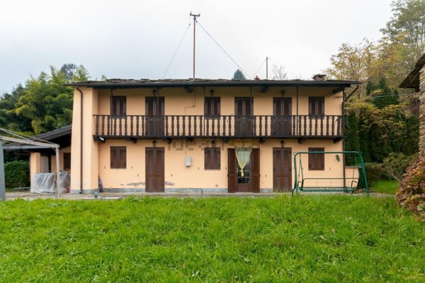 casa indipendente in vendita a Bagnolo Piemonte in zona Montoso