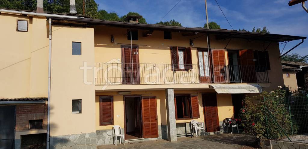 casa indipendente in vendita a Bagnolo Piemonte
