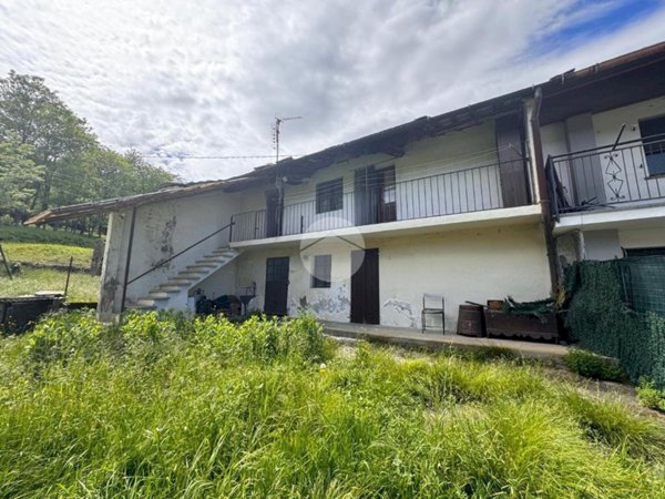 casa indipendente in vendita a Bagnolo Piemonte